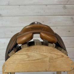 Used Beval LTD Close Contact Saddle 17/M -Equestrian Supply Store 260 Cantle 37907.1665530689