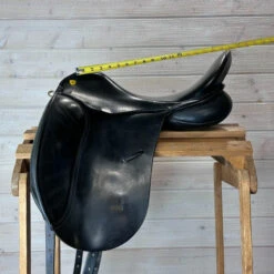 Used Revere Dressage Saddle 17.5/M -Equestrian Supply Store 322 Seat Measurement 31802.1684363649