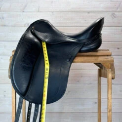 Used Schleese HK Dressage Saddle 17.5/MW -Equestrian Supply Store 327 Flap Length 29358.1684874683