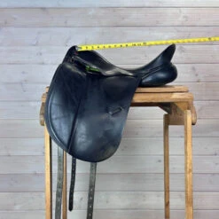 Used Albion SLK Dressage Saddle 17.5/MW 16 Used Albion SLK Dressage Saddle 17.5/MW -Equestrian Supply Store 329 Seat Measurement 59011.1686181199