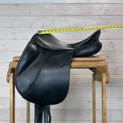 Used Stubben Genesis CL Dressage Saddle 17/N -Equestrian Supply Store 332 Seat Measurement 67552.1687460950