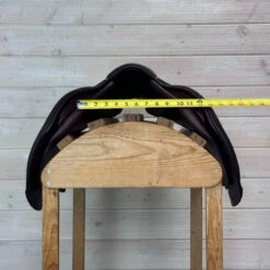 Used CWD 2GS Close Contact Saddle 18/M -Equestrian Supply Store 333 Front Measurement 89796.1687462104