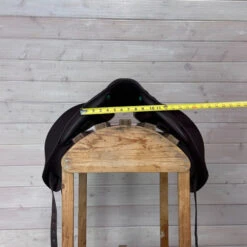 Used Equipe Viktoria Monoflap Dressage Saddle 17.5/W -Equestrian Supply Store 334 Front Measurement 12178.1687461318