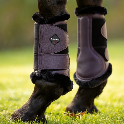 LeMieux Fleece Lined Brushing Boots 4 LeMieux Fleece Lined Brushing Boots - Image 2