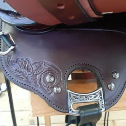 Tucker Horizon Outpost Endurance Saddle 179 -Equestrian Supply Store horizon endurance saddle rigging marys tucker 33635.1686676578