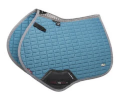 LeMieux Self-Cool Close Contact Square Pad -Equestrian Supply Store self cooling cc cool blue side 4854 lemieux 81733.1670554252