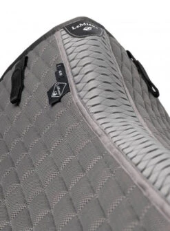 LeMieux Self-Cool Close Contact Square Pad -Equestrian Supply Store self cooling cc polar grey detail 4854 lemieux 42126.1670554277